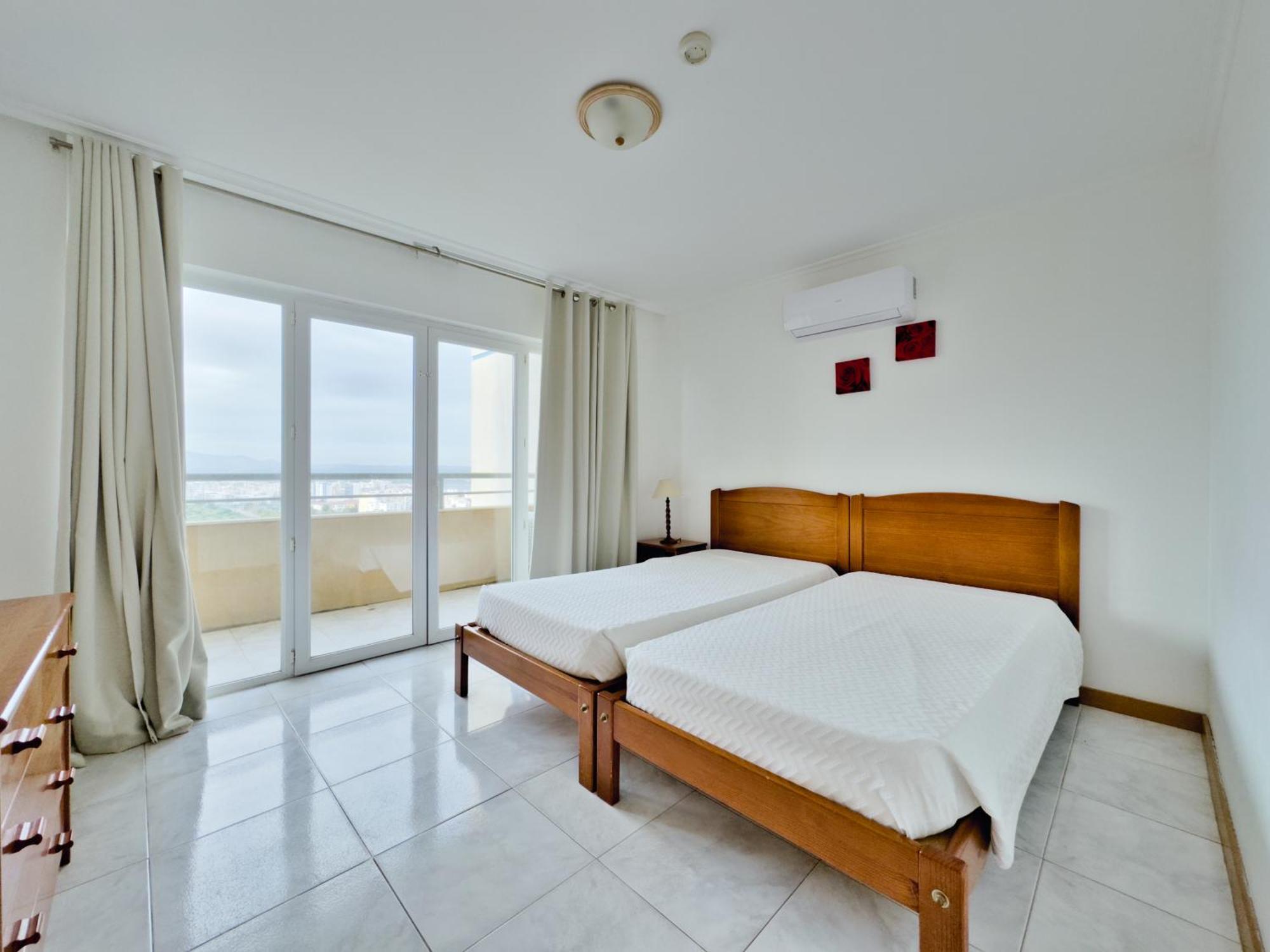 Apartamentos Turisticos Perola Da Rocha Портіман Екстер'єр фото