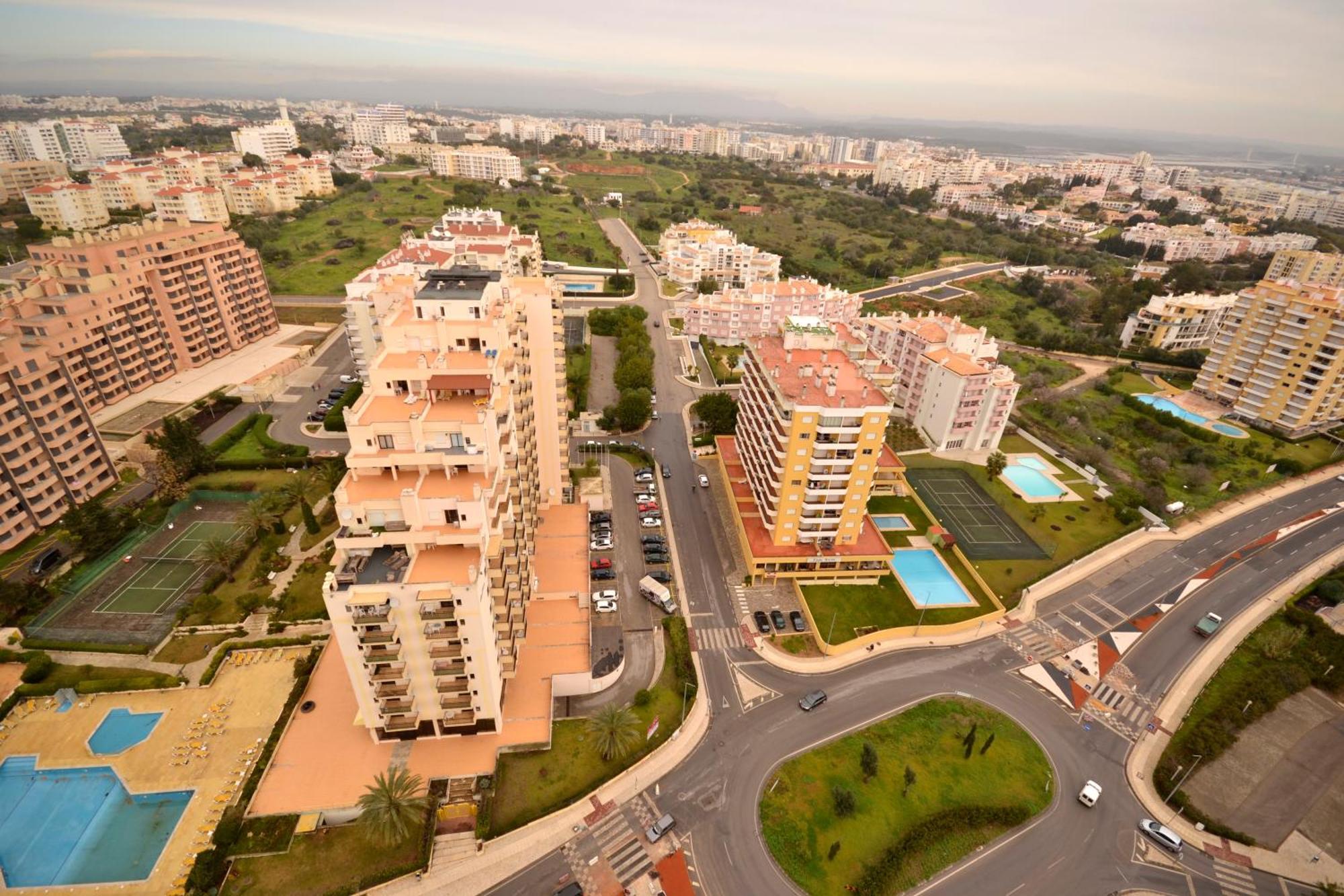 Apartamentos Turisticos Perola Da Rocha Портіман Екстер'єр фото
