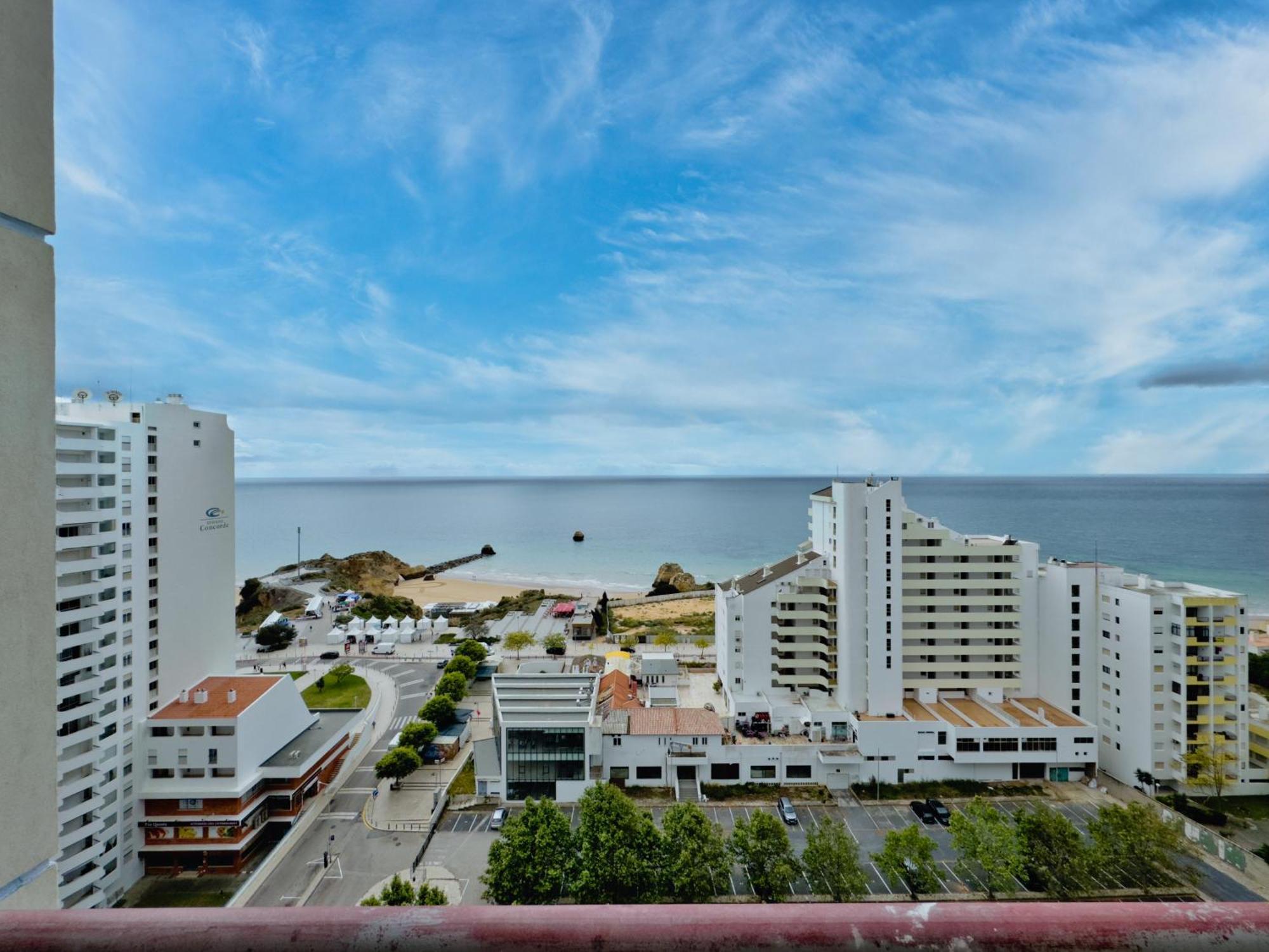 Apartamentos Turisticos Perola Da Rocha Портіман Екстер'єр фото