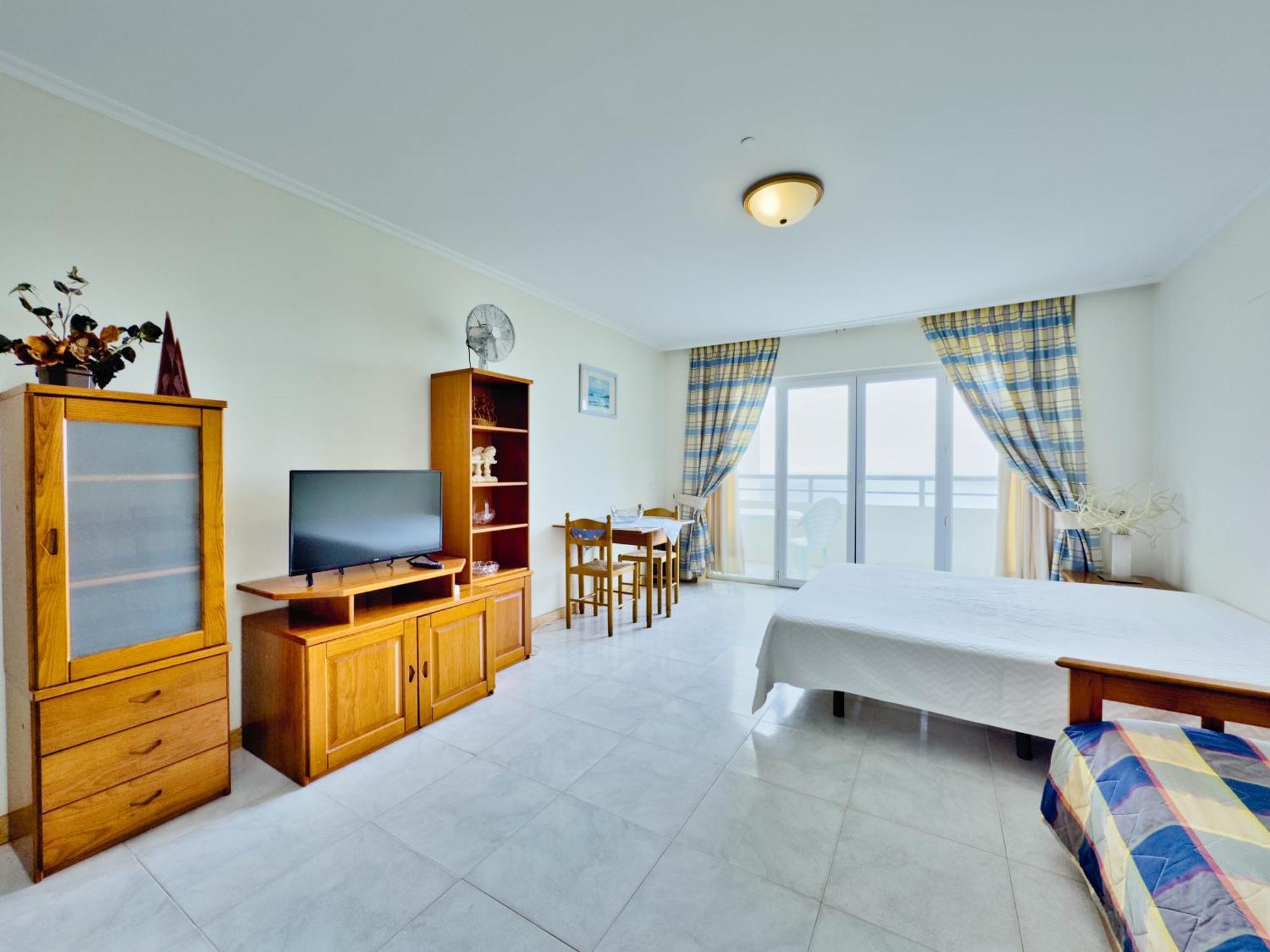 Apartamentos Turisticos Perola Da Rocha Портіман Екстер'єр фото